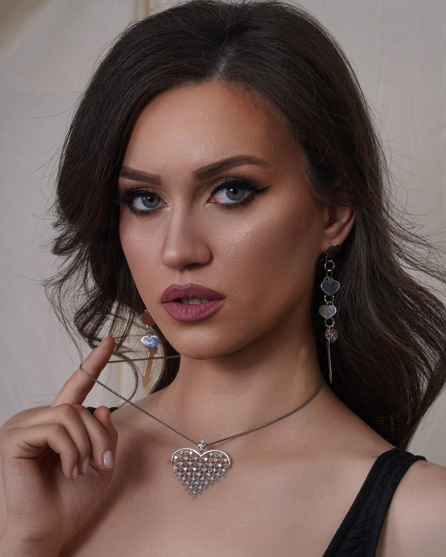 Diamond openwork heart pendant