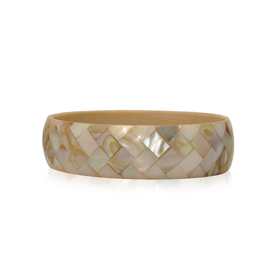 Mother of pearl bangle white