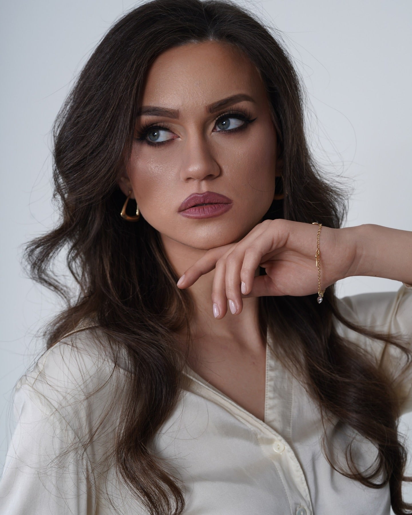 Geometric hoop earrings